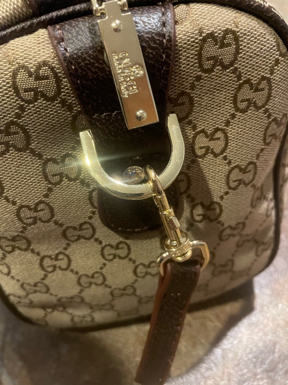 GGee monogram logo duffle bag purse crossbody really nice 😍😍💕 - Picture 6 of 9
